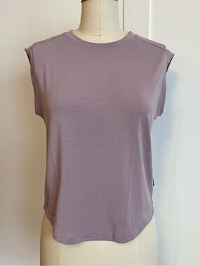 Mountain Hardwear Sleeveless Violet Top